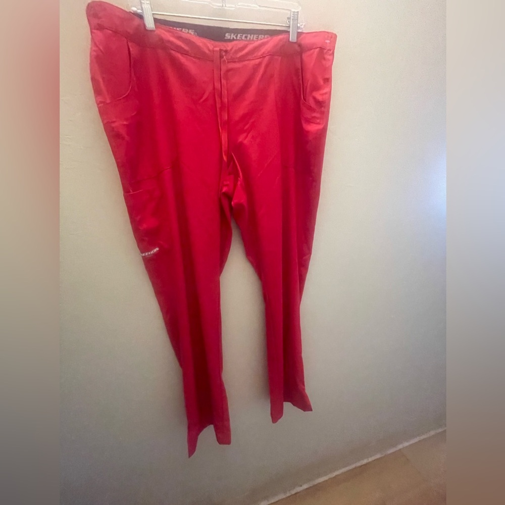 Skechers by Barco Bright Red Scrubs Size Xl 30” Inseam